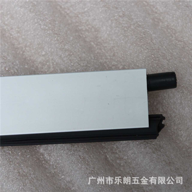 91短视频免费版91短视频在线下载RDA-31 门底防尘器