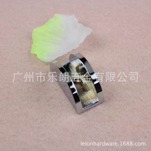 RSA-821 固定夹